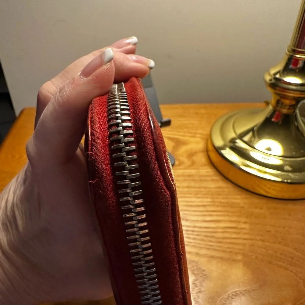 Prada Red Leather Zip Wallet W/COA. EUC. - Picture 8 of 12